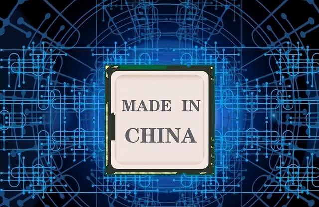 芯片卖不出？美芯巨头推迟千亿工厂的量产，黄仁勋的警告变现实？