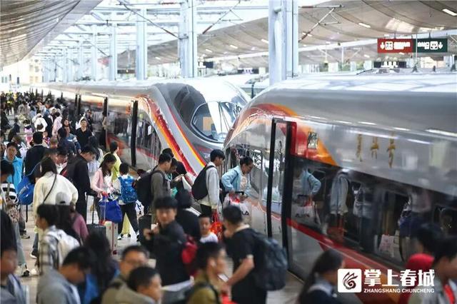 人气爆棚！国庆中秋假期，累计1579.51万人次游昆明！最火的景区是……