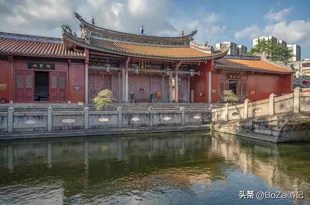红墙藏古韵，鳌鱼萌出圈，揭阳学宫免费逛出惊喜感