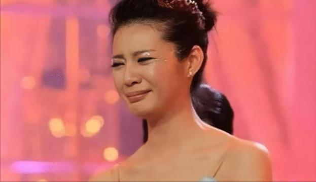 李幼斌“女儿”嫁豪门，坐月子遭家暴27岁离世，她的一生太惋惜！