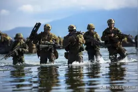 美军将进驻金门，大陆开始行使执法权，海警登上可疑船只搜查图片