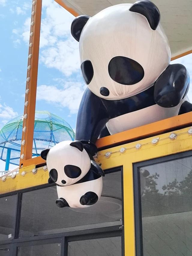桂林:油罐乐园笑语盈!
