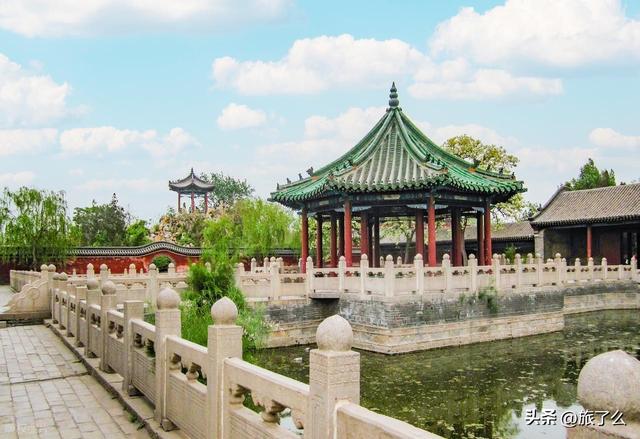 邯郸市现有A级景区46家，其中5A级2家，4A级19家 3A级21家 2A级4家