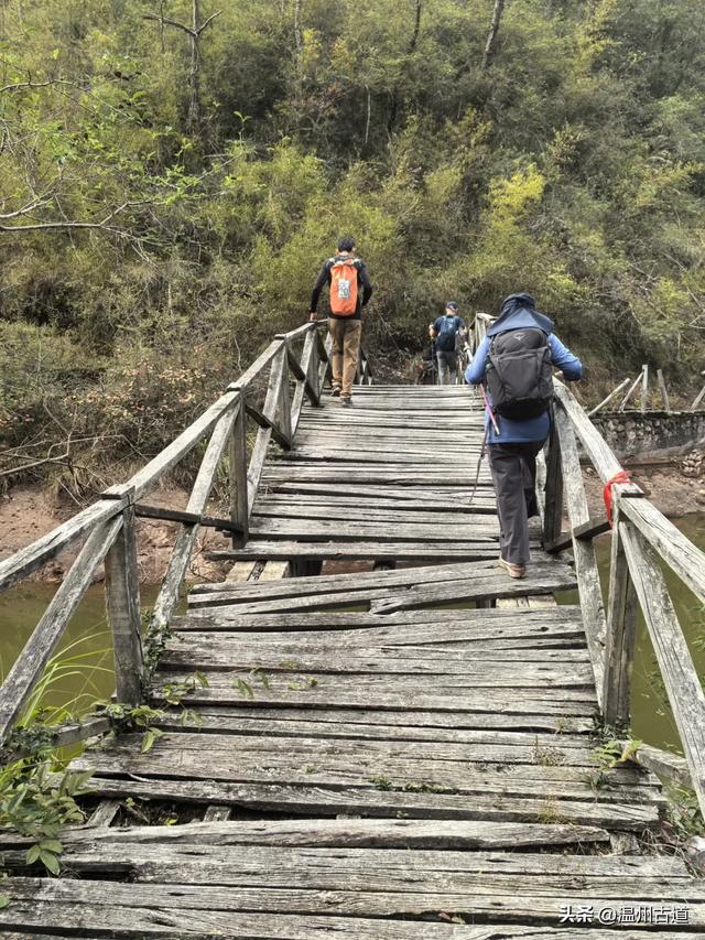 领略浙东丹霞地貌！仙居户外经典穿越线路，二小时可至！