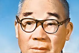 计划生育发起人，自己有2个老婆8个孩子，呼吁全国只生一胎图片