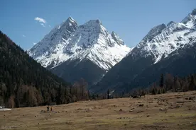 九寨沟、黄龙、汶川等景区面向全国现役军人、优抚对象免门票了！图片