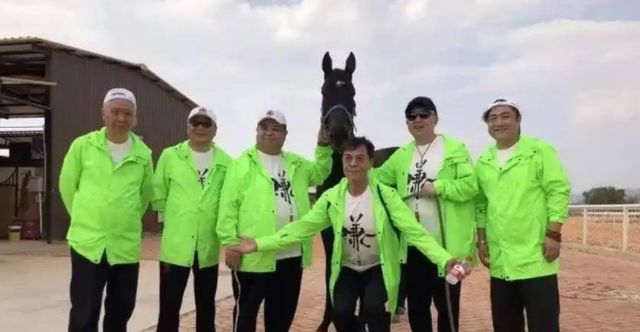 不查不知道一查吓一跳，坐拥北京60亩马场的于谦，私下到底有多壕