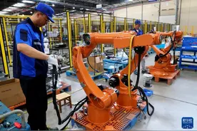 年轻人不愿进厂卷，未来机器人成劳动大军，最快一年就能回本！图片