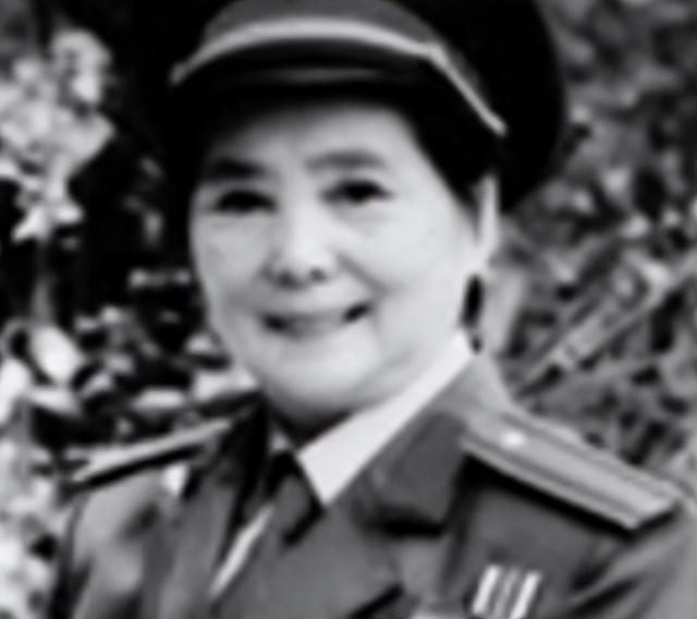 1979年中国女代表访问美国，一餐厅老板说：在朝鲜我当过您的俘虏