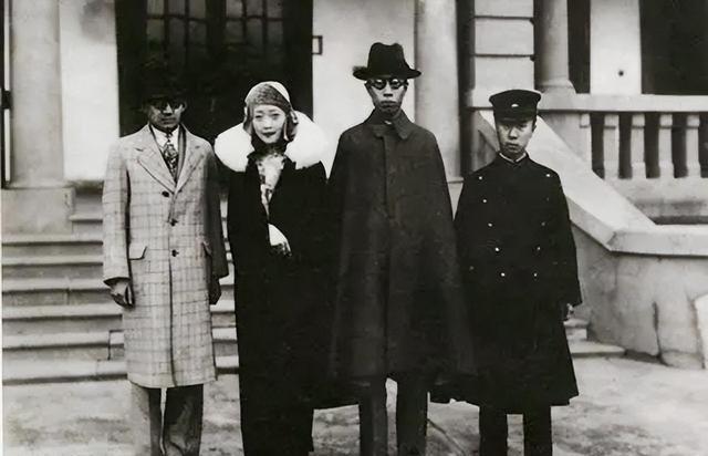 溥仪的贴身侍卫，不仅睡过皇后婉容，还无恶不作，后来被毙于刑场