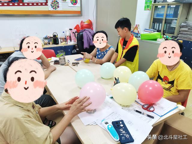 “气球摩天轮”科学活动，动手体验科学奥秘！