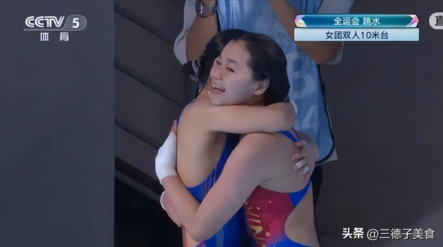 同是冠军父母，陈芋汐父母夸女儿很自律，全红婵母亲却说：胖点好