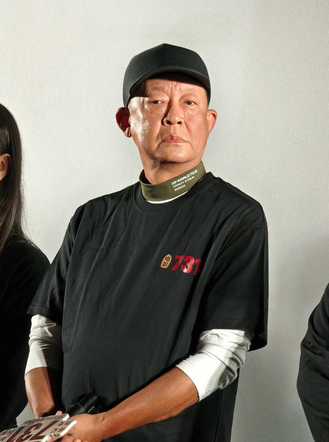 59岁王志文线下活动，发福挺大肚似70岁，皱纹满布被评心脏不太好