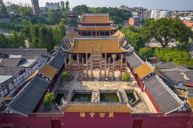 富顺：解锁千年古县的盐韵与匠心