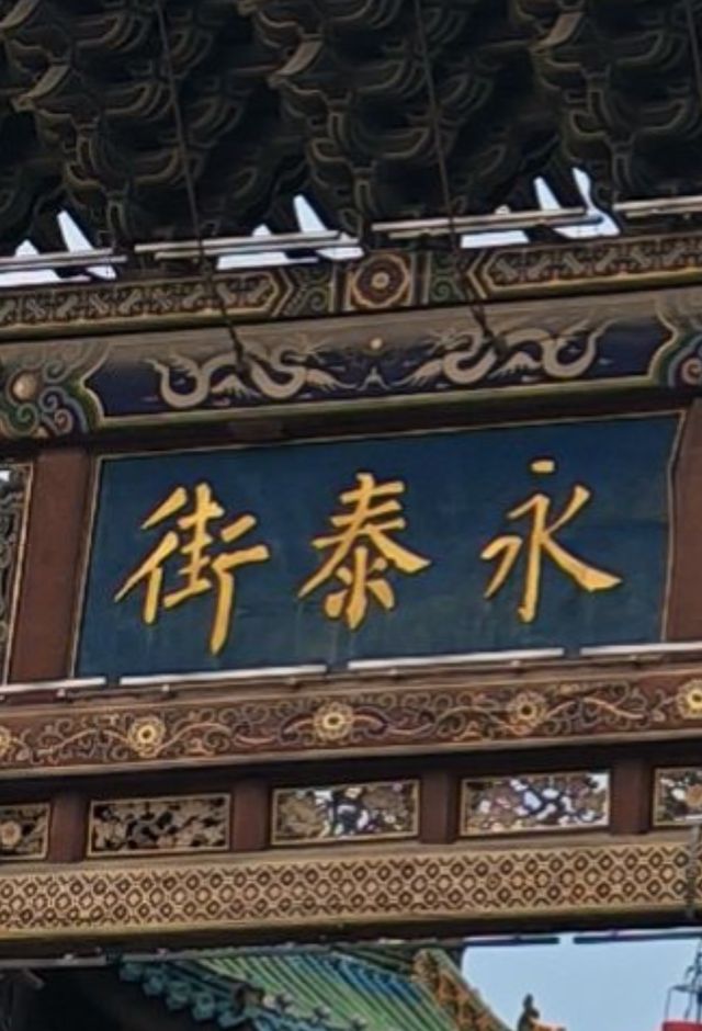 没短板！是你要的小直屏！金属边框+2亿像素，那个荣耀真的回来了