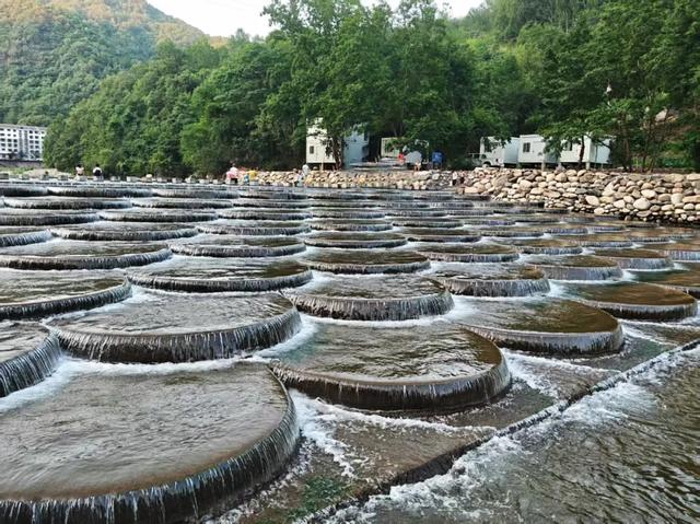 热得遭不住了？汉中喊你来“耍水”