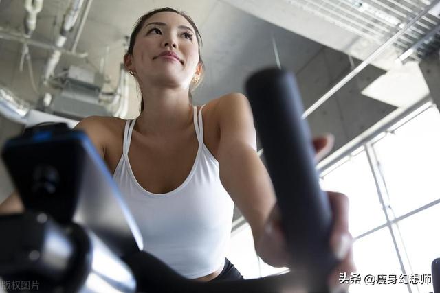 三周瘦了18斤，终于悟了！晚上坚持4个“不”，体重快速下降