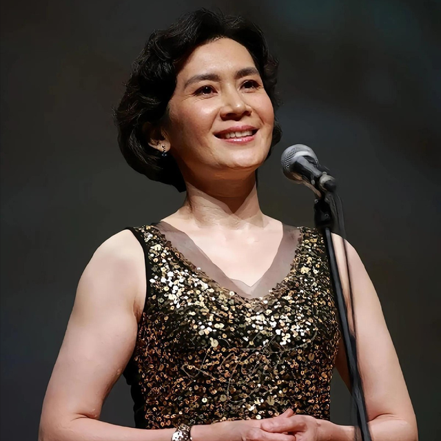 看了肖雄，再看张凯丽才知道：会打扮与不会打扮的女人，差距多大