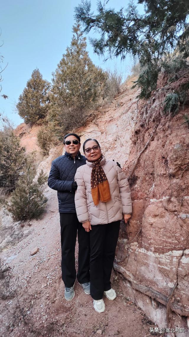 张家口市郊区还有如此丹霞地貌！