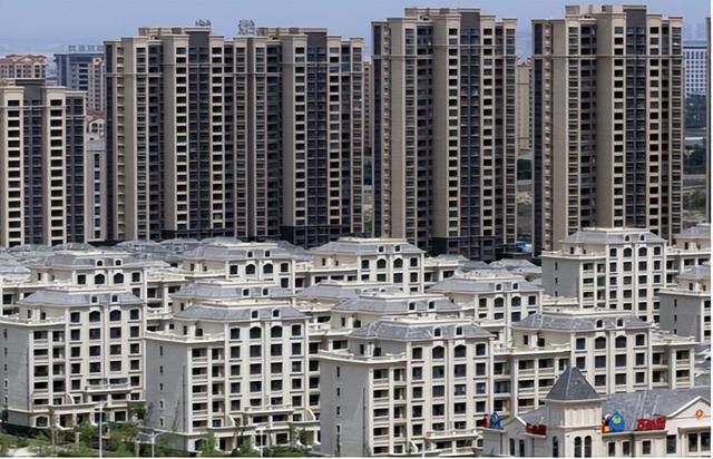 再添一座“鬼城”！房子价格从2万跌破到4千，现在却无人问津