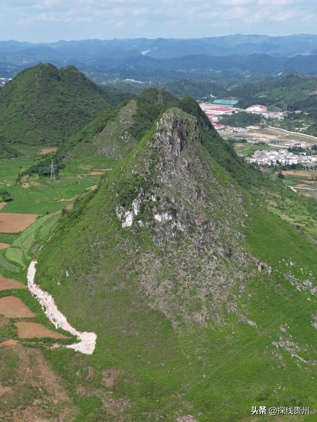 环城贵阳花溪苗王坡越野大环线之青岩段达夯翁拢“冈仁波齐”风景