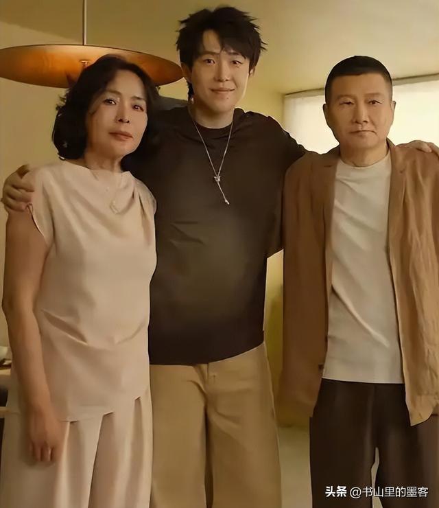 北京大满贯结束！国乒亚锦赛名单已出，王楚钦孙颖莎送祝福惹笑话