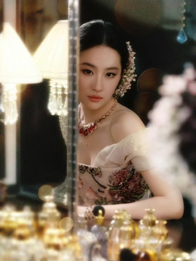 美图福利(22)，刘亦菲、林志玲、杨幂、刘涛、杨雨潼写真套图