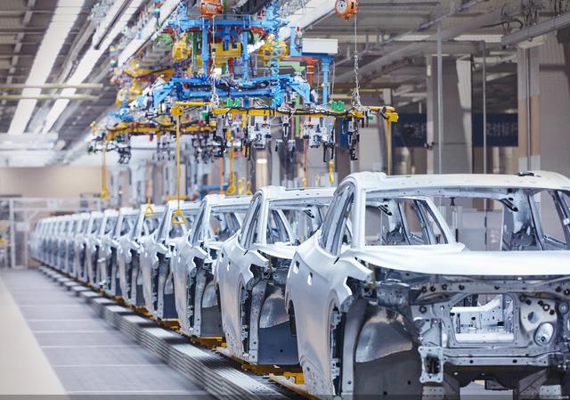 日本话音刚落，又一国介入台海，专机已经离华	，要逼中国做3件事