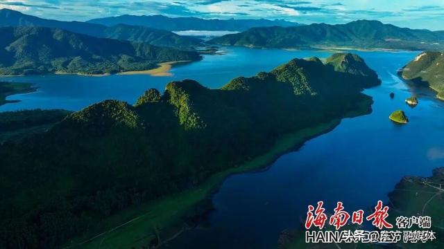 探秘“东方小桂林”：一条穿越千年的山水画廊