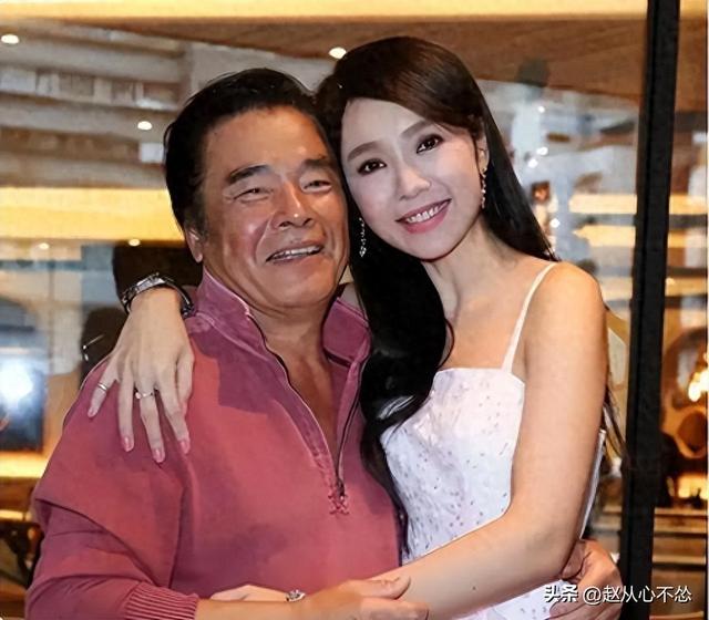 “6个老婆”同住一屋，每人每月7万零花钱，71岁又娶第七房小娇妻