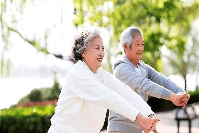 “经常运动”被推翻？建议：过了55岁，最好保持7个锻炼习惯