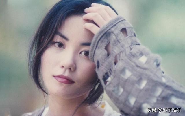 王菲和窦唯离婚26年，当初人人看好的一对，是怎么分开的？