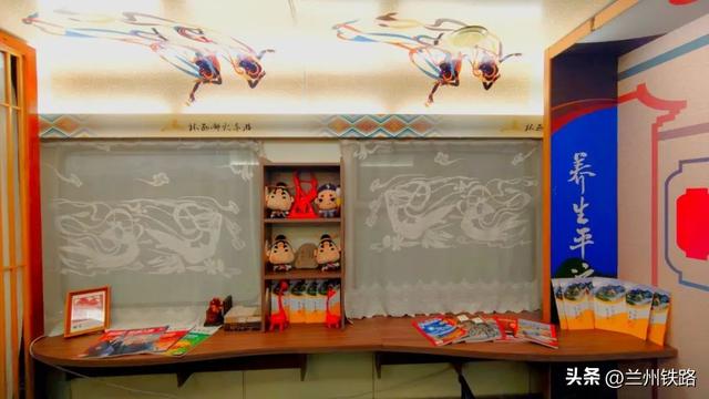 浪漫七夕，情暖列车：“环西部火车游·崆峒号”的温馨之旅