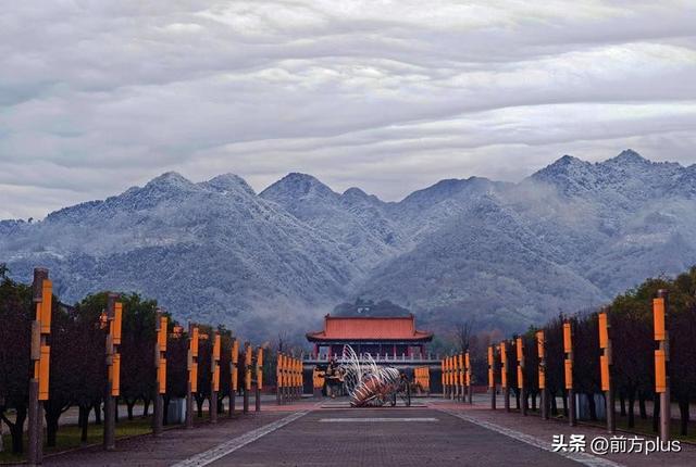 雪落终南古楼观