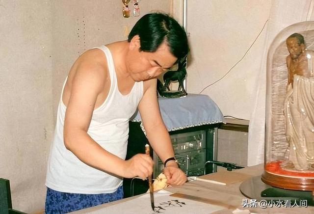 自绝后路不到24小时，范曾担心的事发生，遭殃的何止小50岁的娇妻