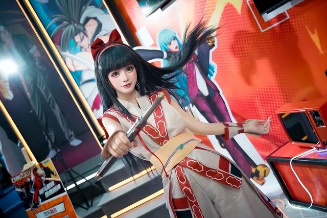 SNK，果然活成了我们高攀不起的样子了
