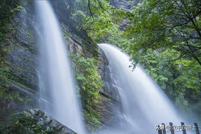 酷暑难耐？躲进宁强「山水秘境」，解锁23℃的清凉夏天~