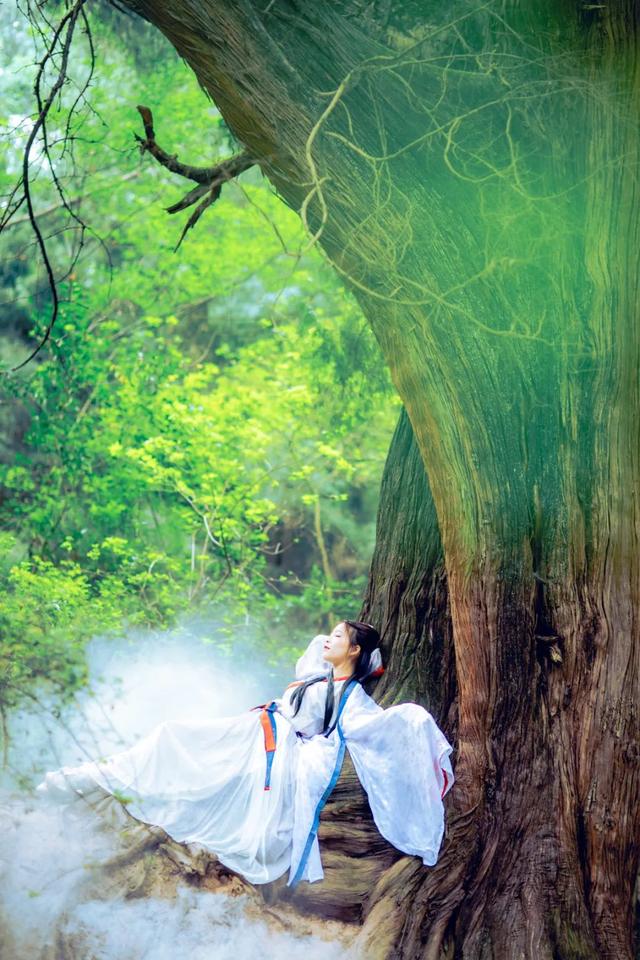 广元不远 周末优选 | 一秒穿越！快来广元拍古风大片！