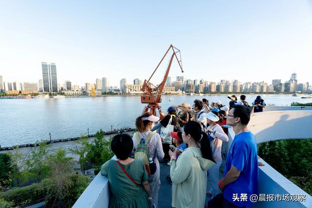 滨江漫游 夜趣FUN，上海滨江夜游活动点亮杨浦、虹口、黄浦滨江的魅力夜景