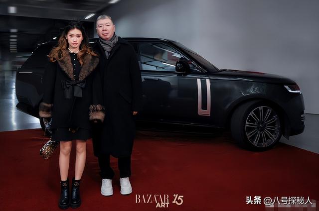 徐帆回应离婚5个月，冯小刚近况曝光，他的“小心思”再藏不住了