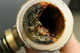 停止供暖后，地暖开关得关闭吗？听老师傅一说，我用错了10年！图片