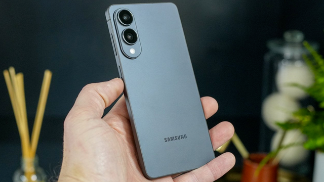 三星S26 edge彻底取消，超薄手机潮流凉透，终于不折腾了