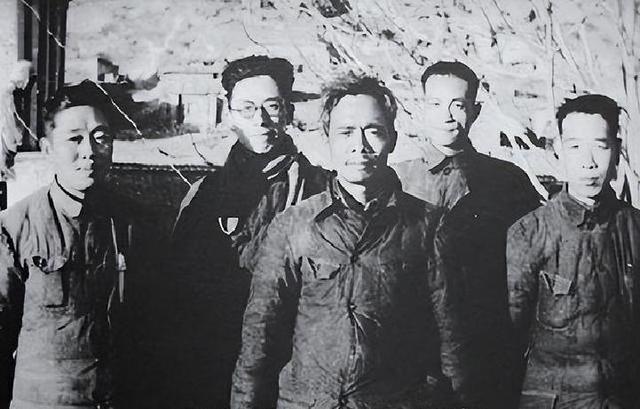 王牌特工娶了二婚女，暴露前留话：若我没回来，毛泽东会管你吃穿