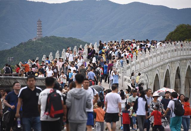 247元就能飞首尔？国庆机票破万贵到哭！打工人发现大同漏洞