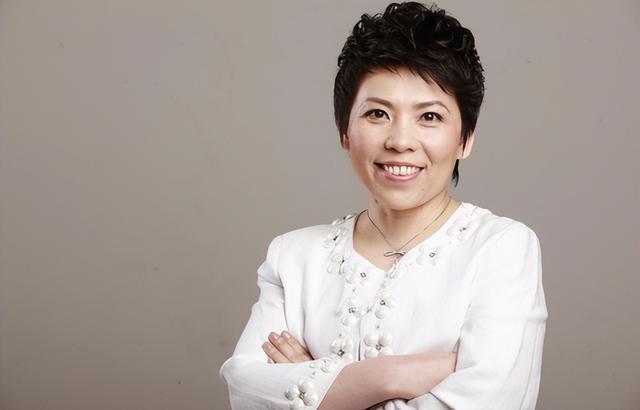 涉贪腐被带走、败光20亿	、移民改国籍，邓亚萍身上的谣言太离谱