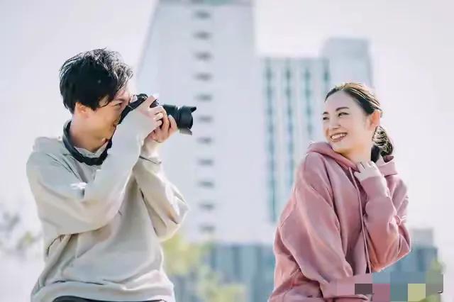 男人是女人的滋补品，说男人好色，其实女人也好色，也包括我自己
