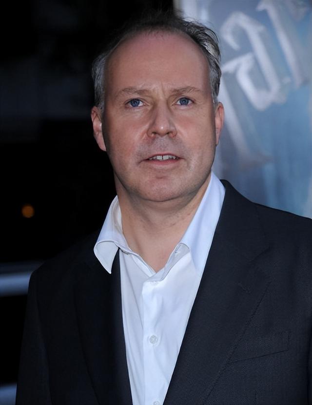 37岁倪妮晒照过圣诞，一细节暴露真实现状，难怪当初看不上冯绍峰