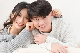 故事：我前妻是美丽的空姐，她办了很多“错事”，但我从不恨她图片