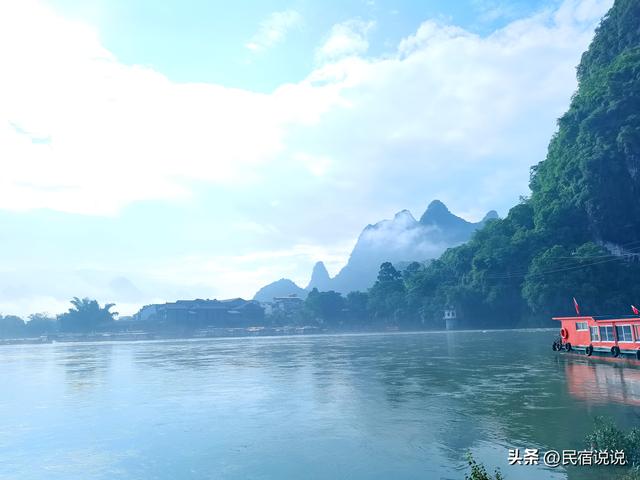 高铁真的开进桂林水墨画里了