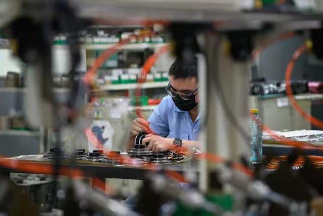 首尔爆发反华游行，韩国人疑惑：为什么中国人没有一丁点害怕？